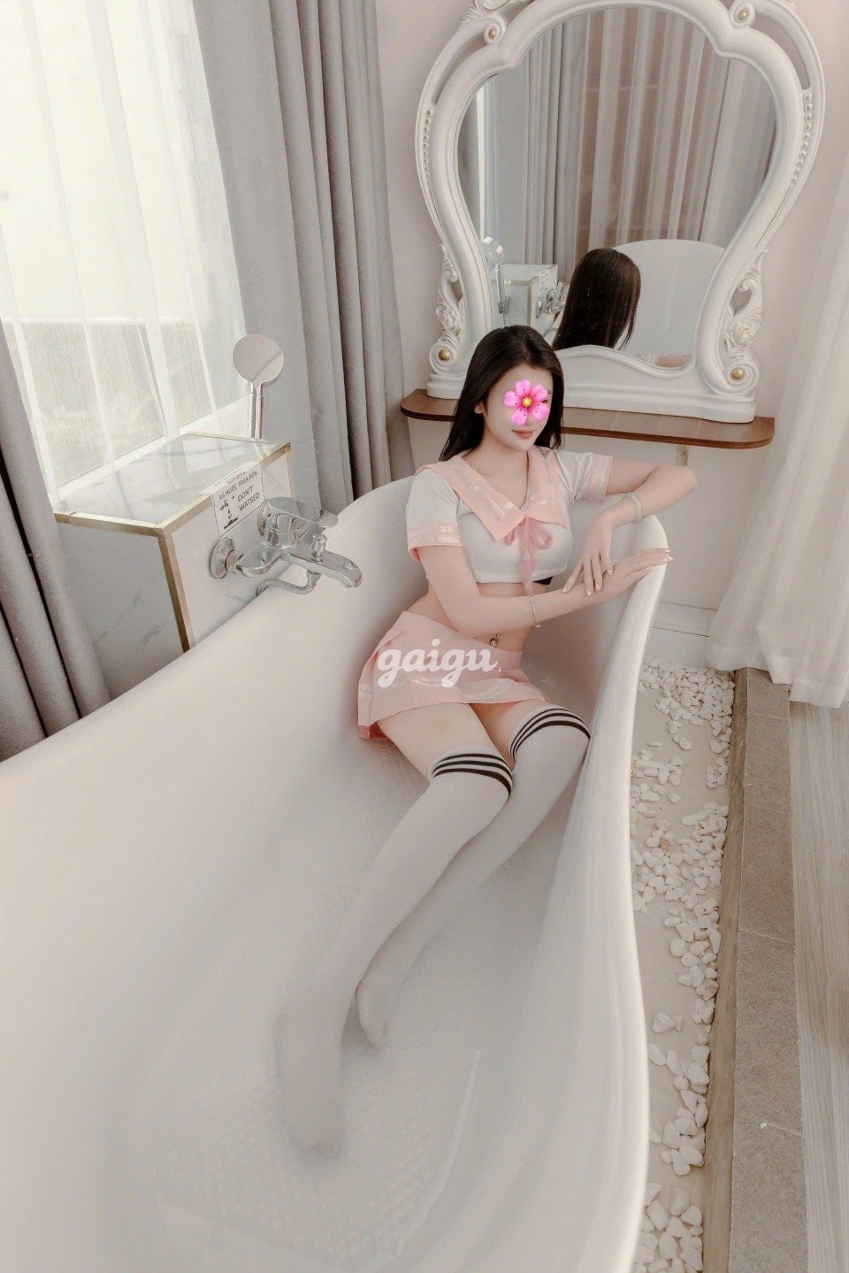 Hót _ ❤️ Li Na ❤️ Lai tây Siêu mẫu mặt xinh dáng chuẩn