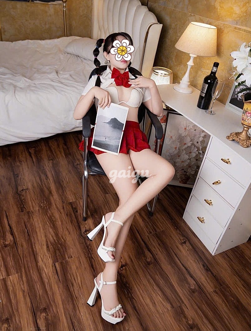 NEW ⭐️ TIỂU PHƯƠNG ⭐️ Em Gái Dễ Thương Ngọt Ngào – Bướm Khít, Mông Cong – SV Pro Bao Phê !