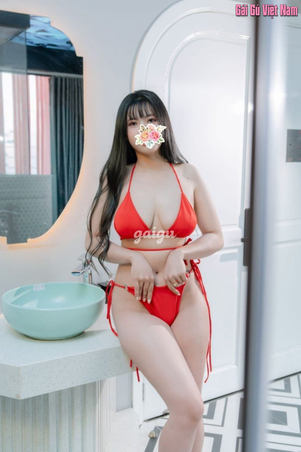 PÉ THU 1M7 CHÂN DÀI , VÚ TO HÀNG THIỆT, CHIỀU KHÁCH