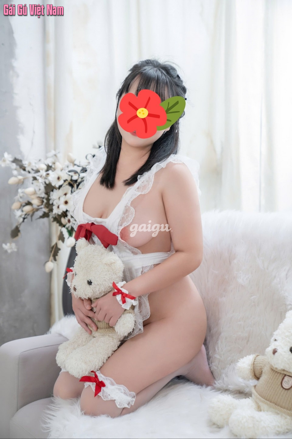 Thanh Thảo xinh đẹp gợi cảm phục vụ như người yêu