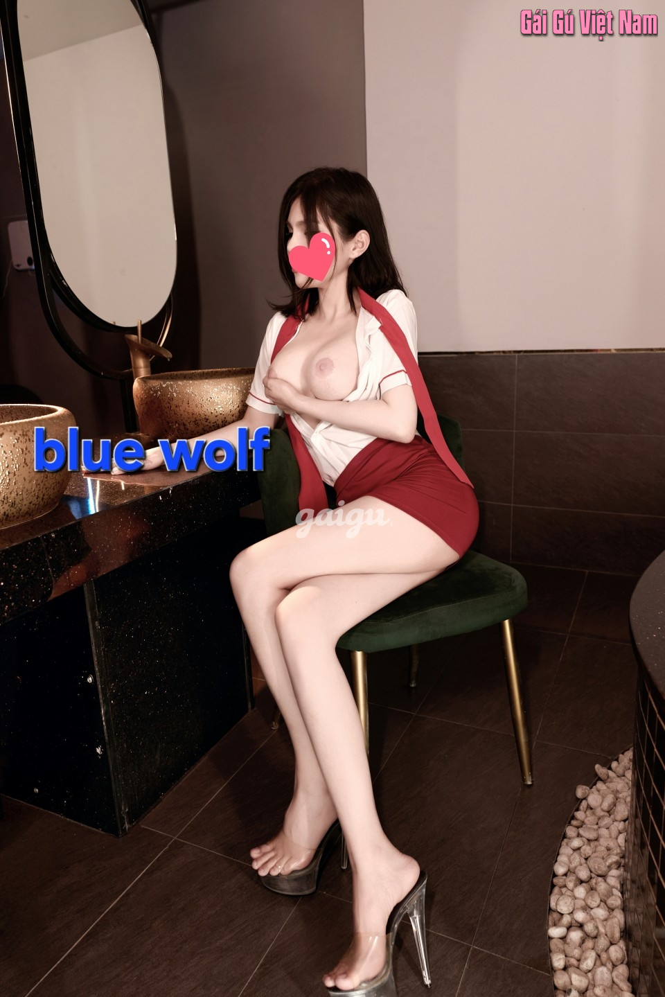 Bé Thư Kỳ _ siêu mẫu cực xinh mình dây mong manh chân dài như mía